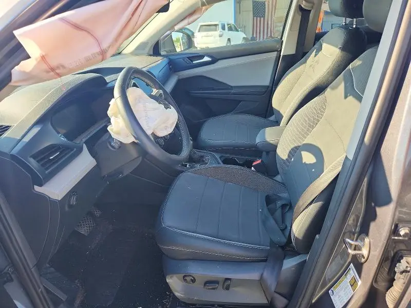 2024 VOLKSWAGEN TAOS SE  