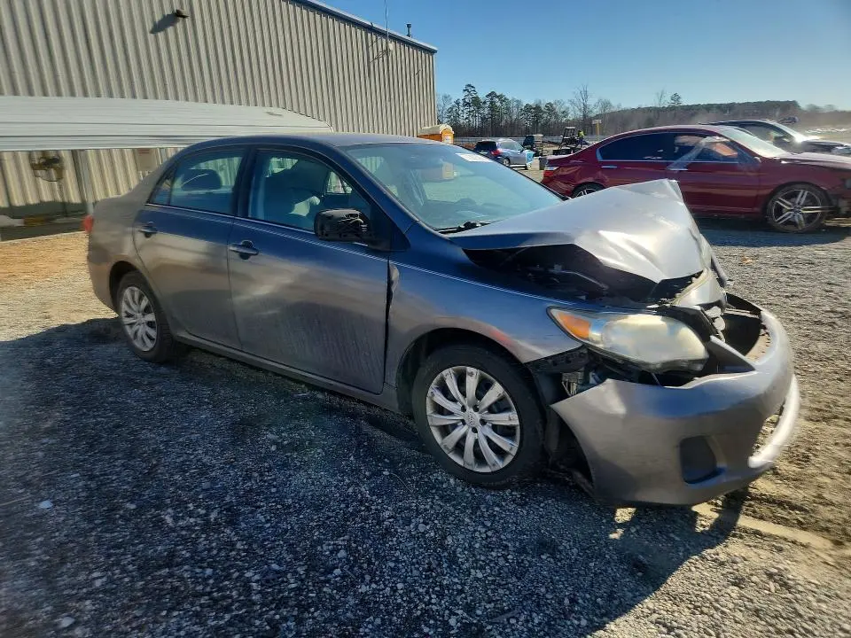 2013 TOYOTA COROLLA BASE  