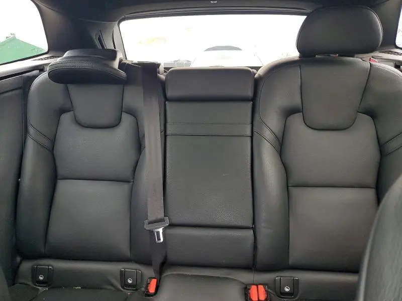 2018 VOLVO XC60 T5  