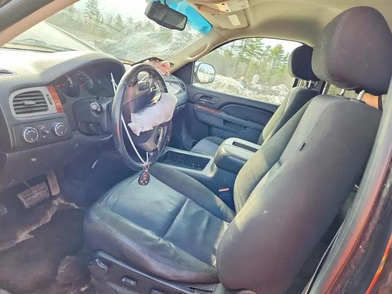 2011 CHEVROLET TAHOE K1500 LS  