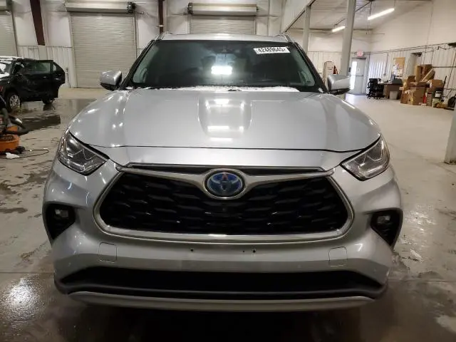 2021 TOYOTA HIGHLANDER HYBRID PLATINUM  