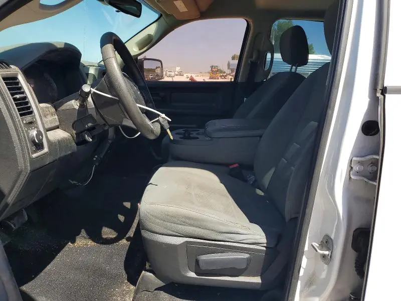 2014 RAM 1500 ST  