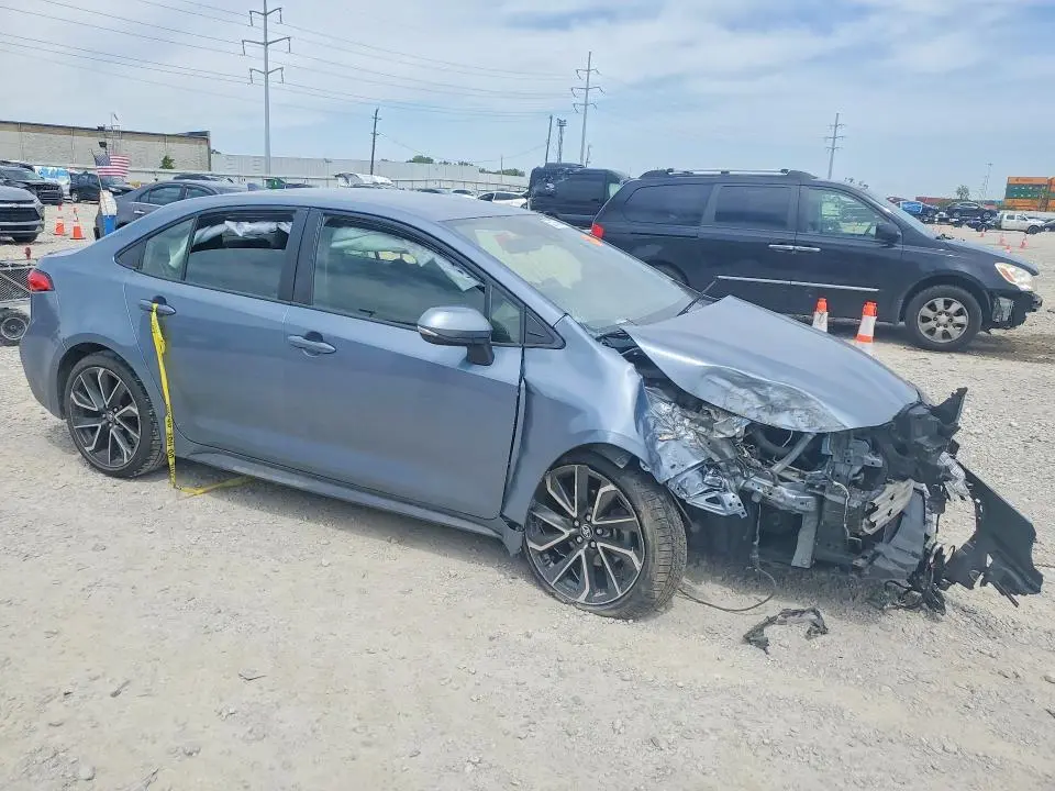 2021 TOYOTA COROLLA SE  