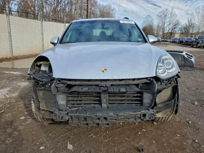 2015 PORSCHE CAYENNE   