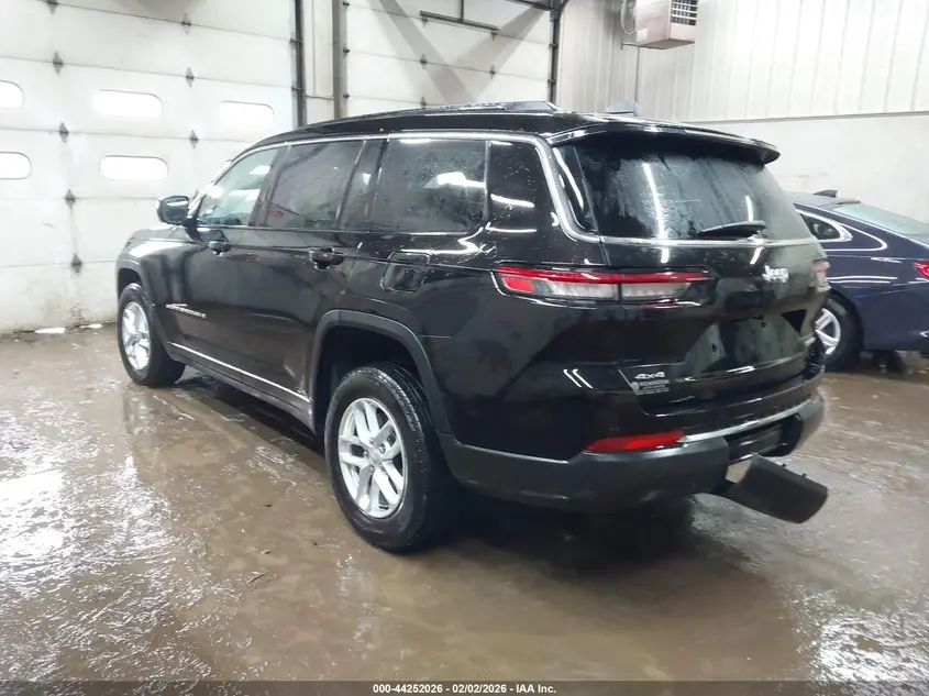 2025 JEEP GRAND CHEROKEE L LAREDO X 4X4