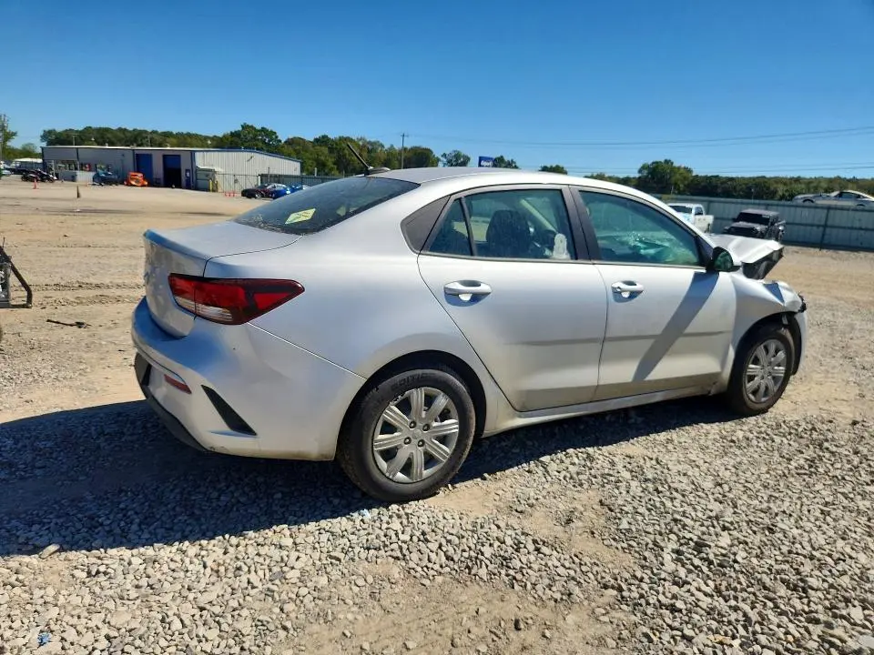 2022 KIA RIO LX  