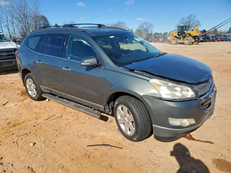 2011 CHEVROLET TRAVERSE LT  