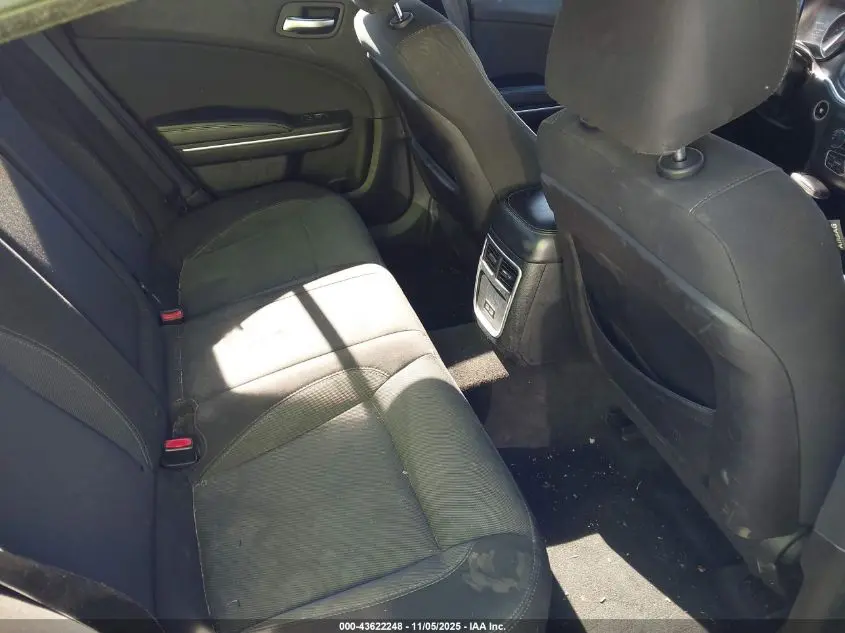 2015 DODGE CHARGER SE