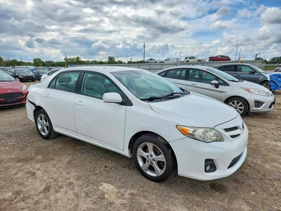 2011 TOYOTA COROLLA LE  