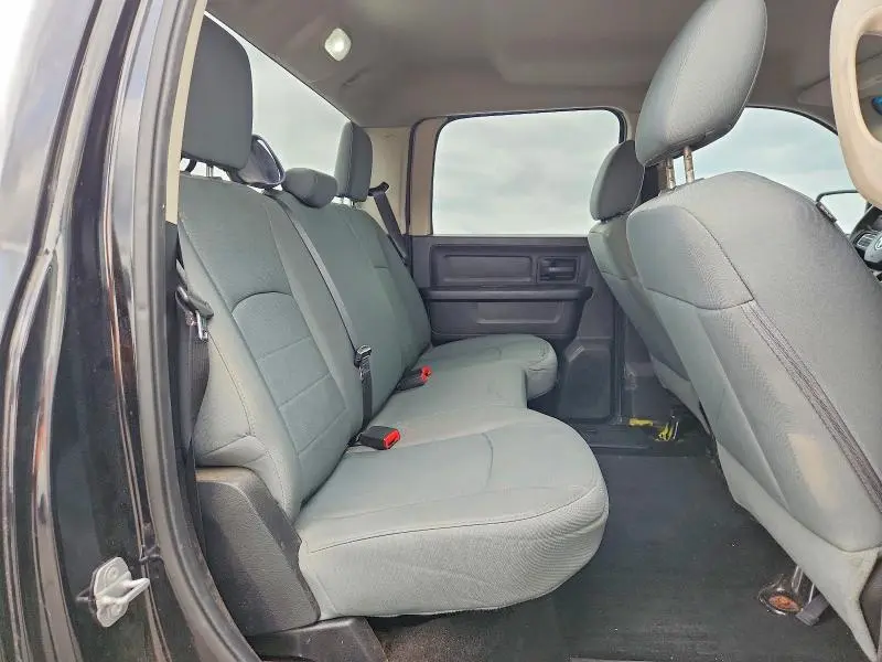 2014 RAM 1500 ST  
