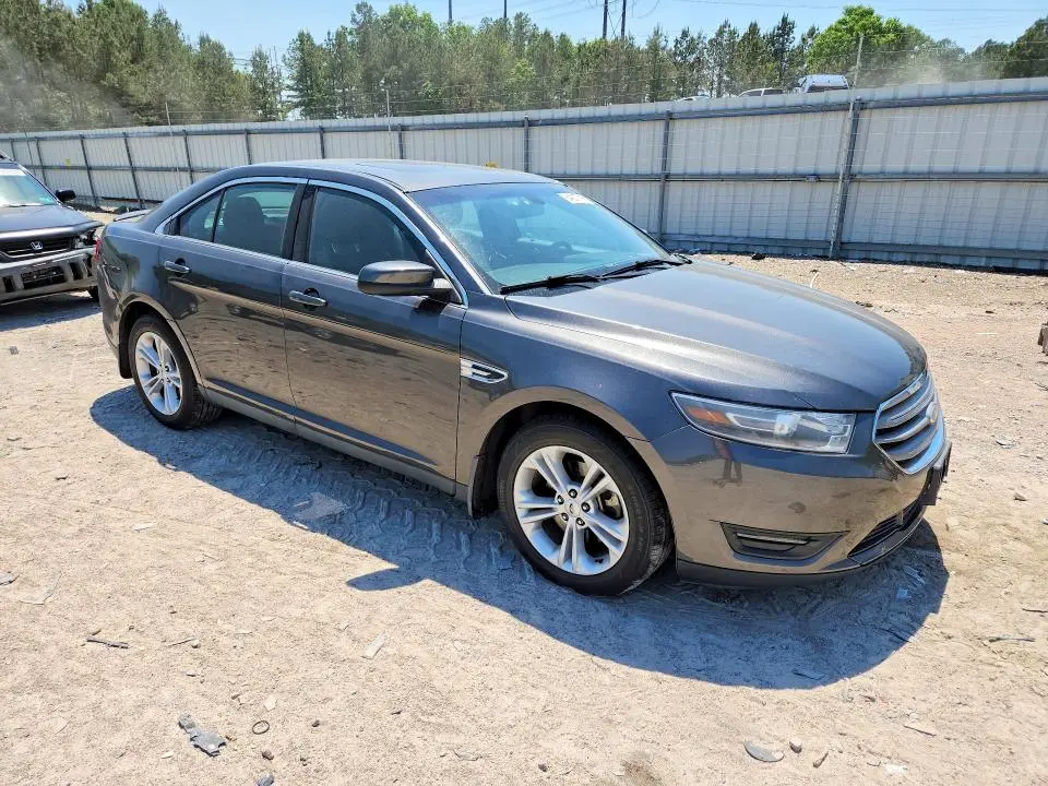 2015 FORD TAURUS SEL  