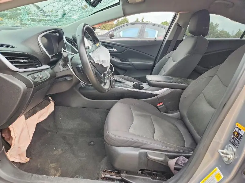 2017 CHEVROLET VOLT LT  