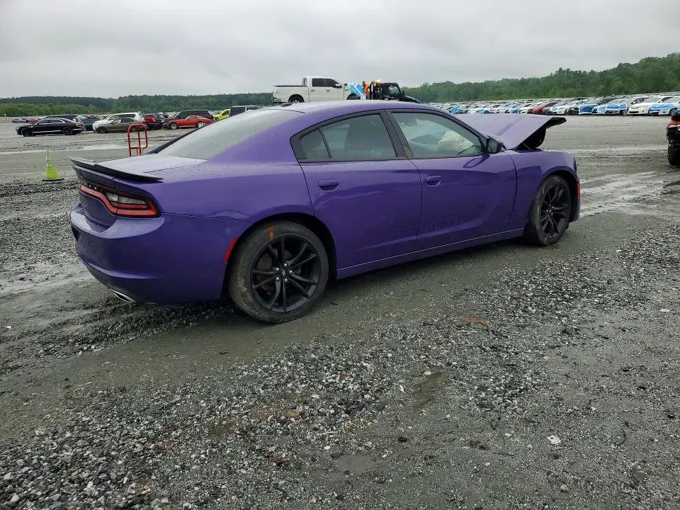 2018 DODGE CHARGER SXT  