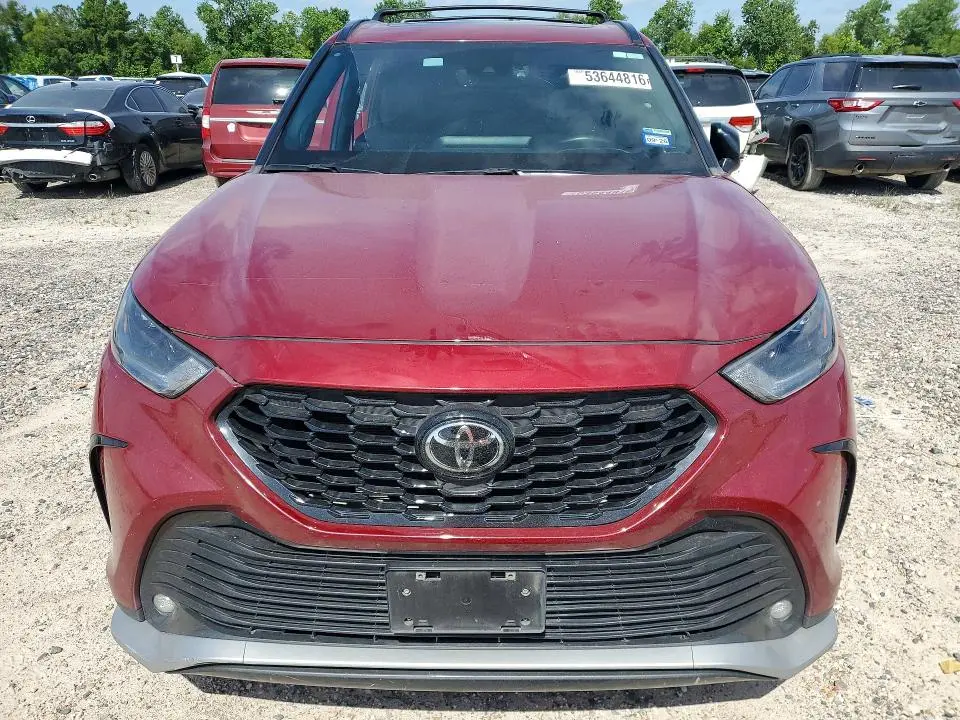 2023 TOYOTA HIGHLANDER XSE  