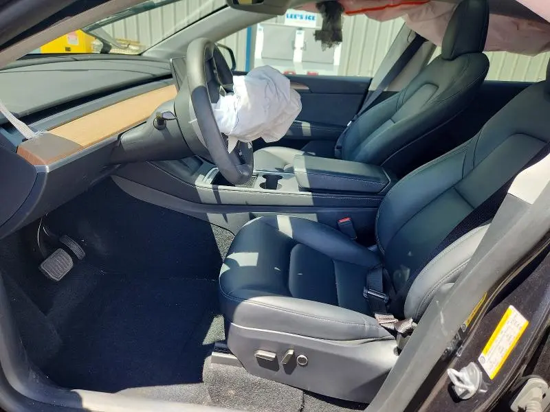 2025 TESLA MODEL Y   