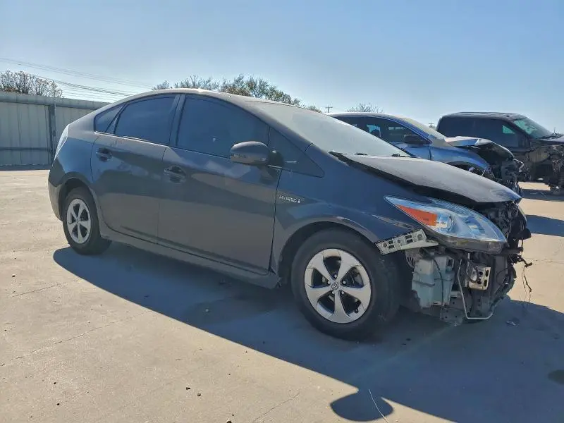 2015 TOYOTA PRIUS   