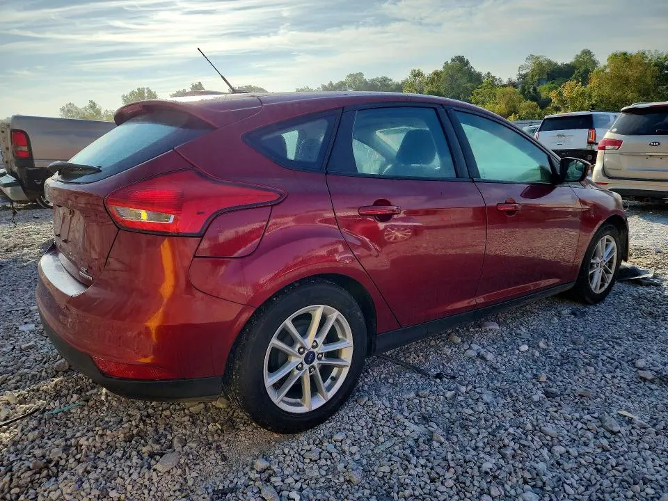 2016 FORD FOCUS SE  