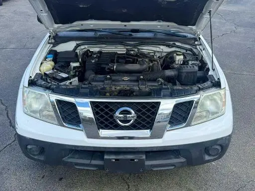 2011 NISSAN FRONTIER S  