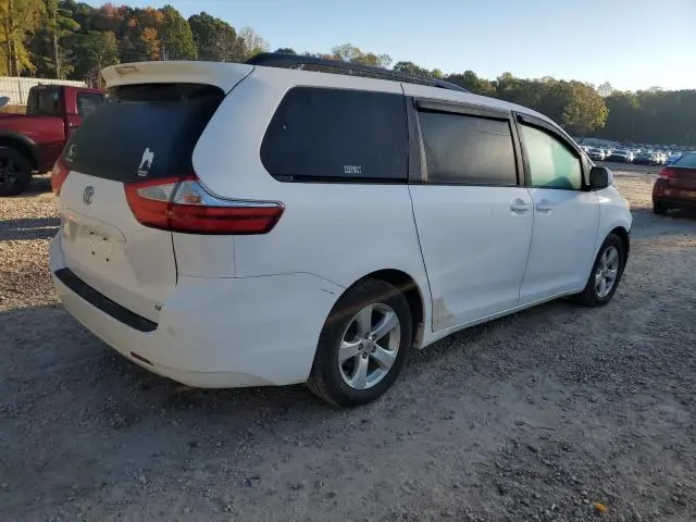 2015 TOYOTA SIENNA LE  