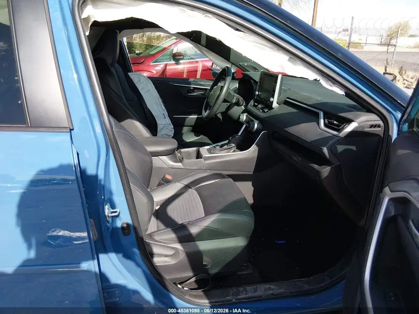 2022 TOYOTA RAV4 HYBRID XSE