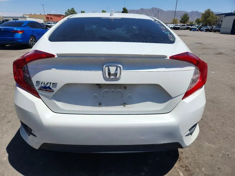 2018 HONDA CIVIC EX  