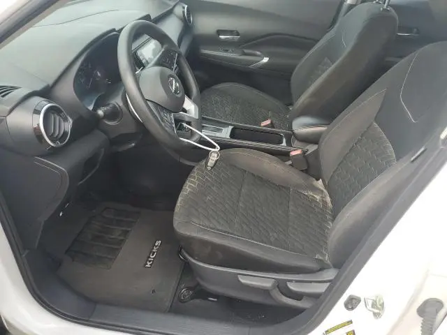 2021 NISSAN KICKS SV  
