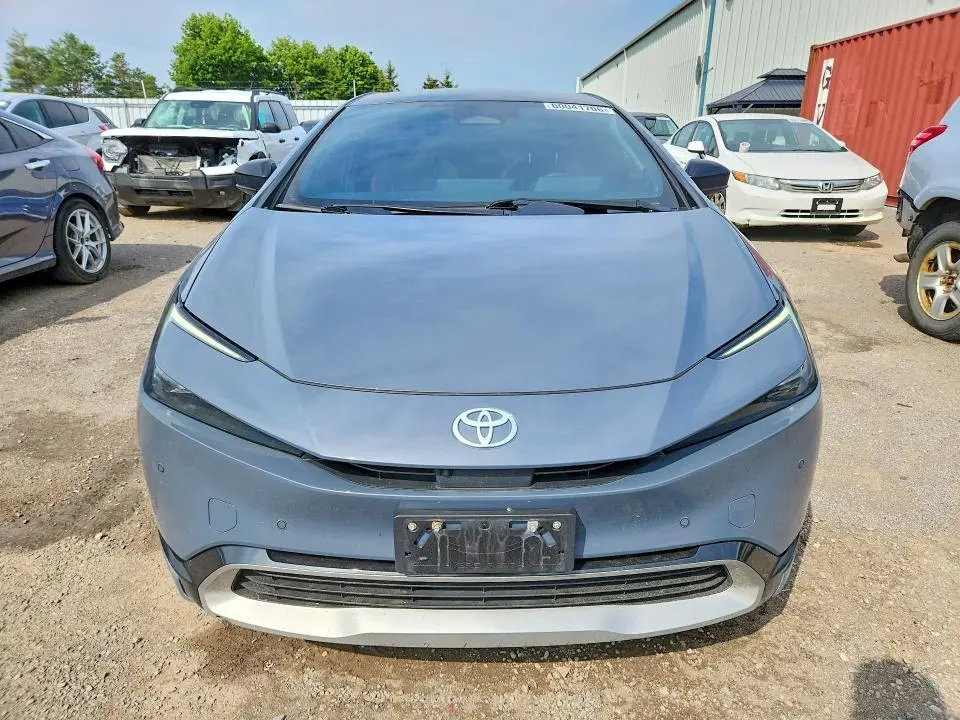 2024 TOYOTA PRIUS   