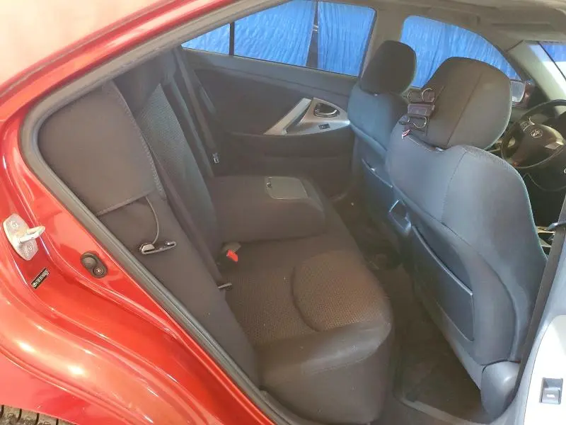2010 TOYOTA CAMRY SE  