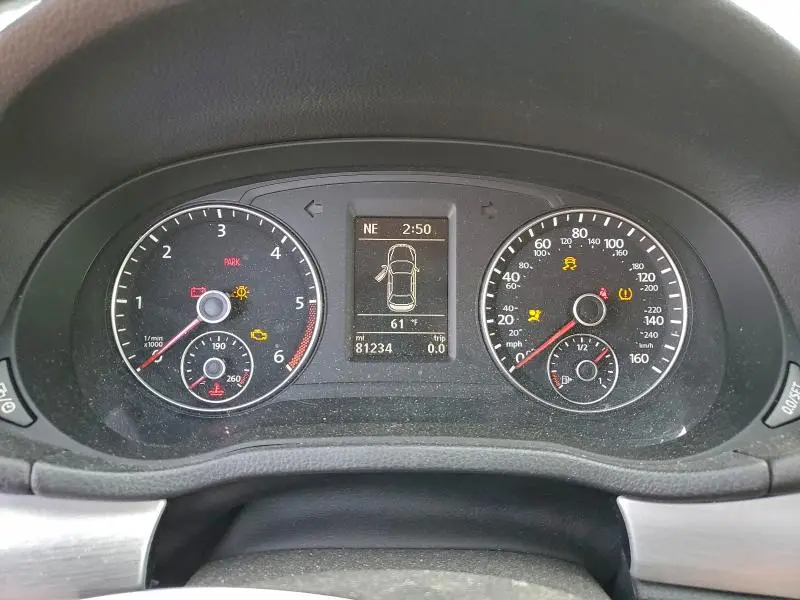 2013 VOLKSWAGEN PASSAT SE  