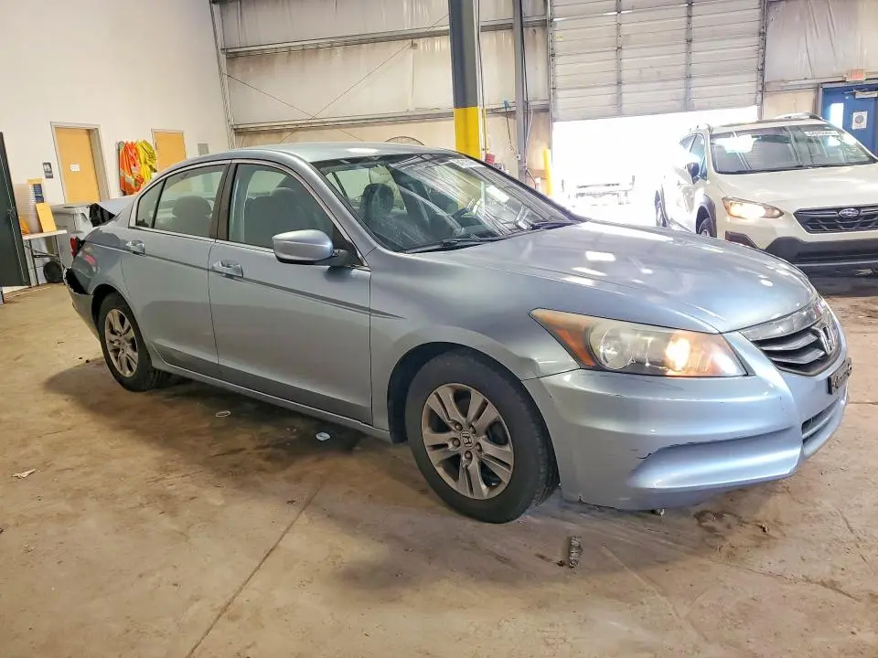 2011 HONDA ACCORD LXP  