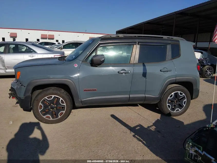 2015 JEEP RENEGADE TRAILHAWK