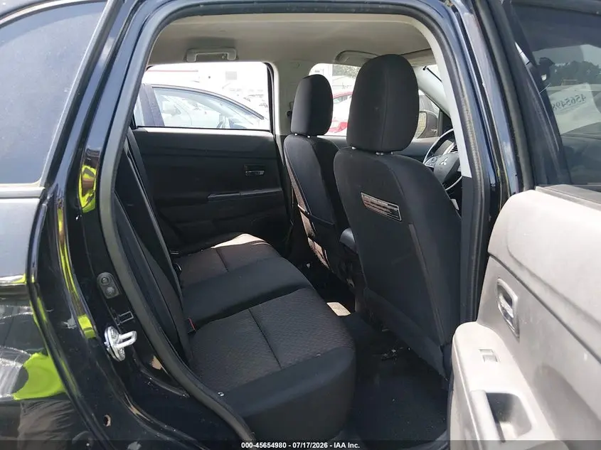2017 MITSUBISHI OUTLANDER SPORT 2.0 LE