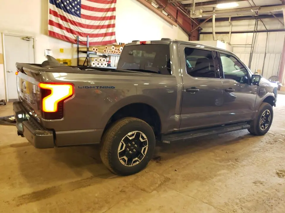 2023 FORD F150 LIGHTNING PRO  