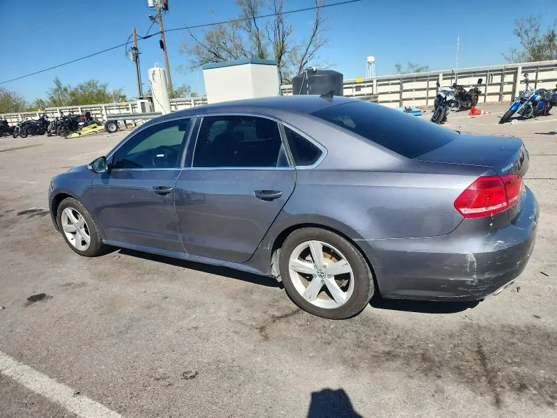2012 VOLKSWAGEN PASSAT SE  