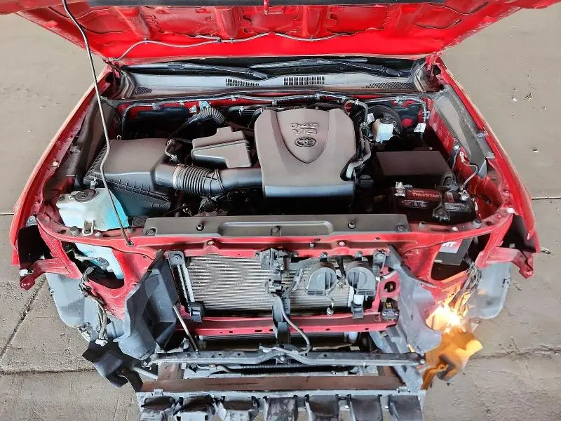 2022 TOYOTA TACOMA SR5 V6  