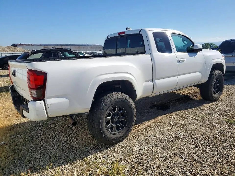 2023 TOYOTA TACOMA SR  