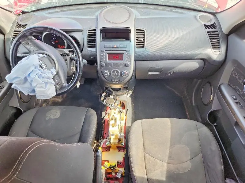 2013 KIA SOUL +  