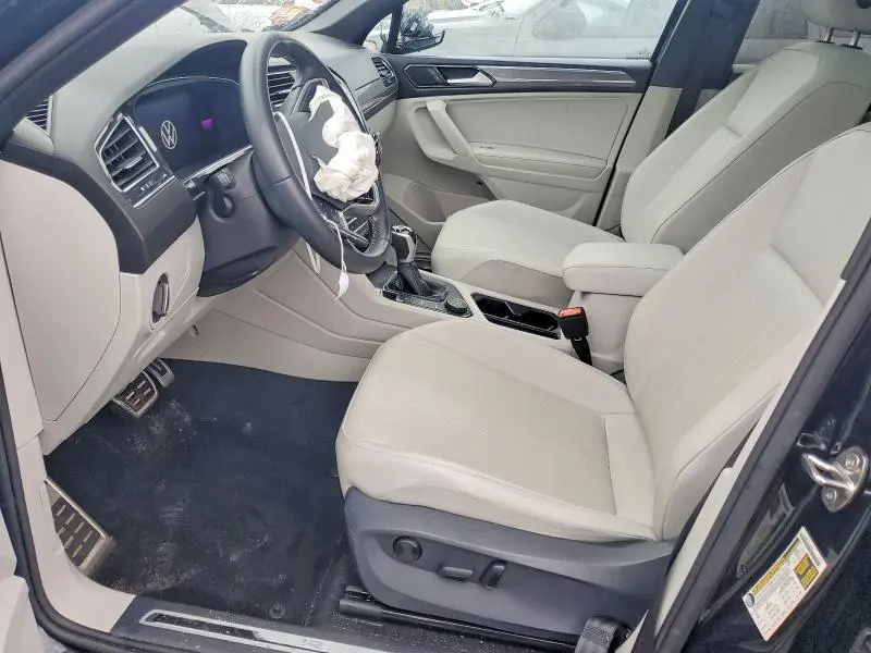 2023 VOLKSWAGEN TIGUAN SE R-LINE BLACK  