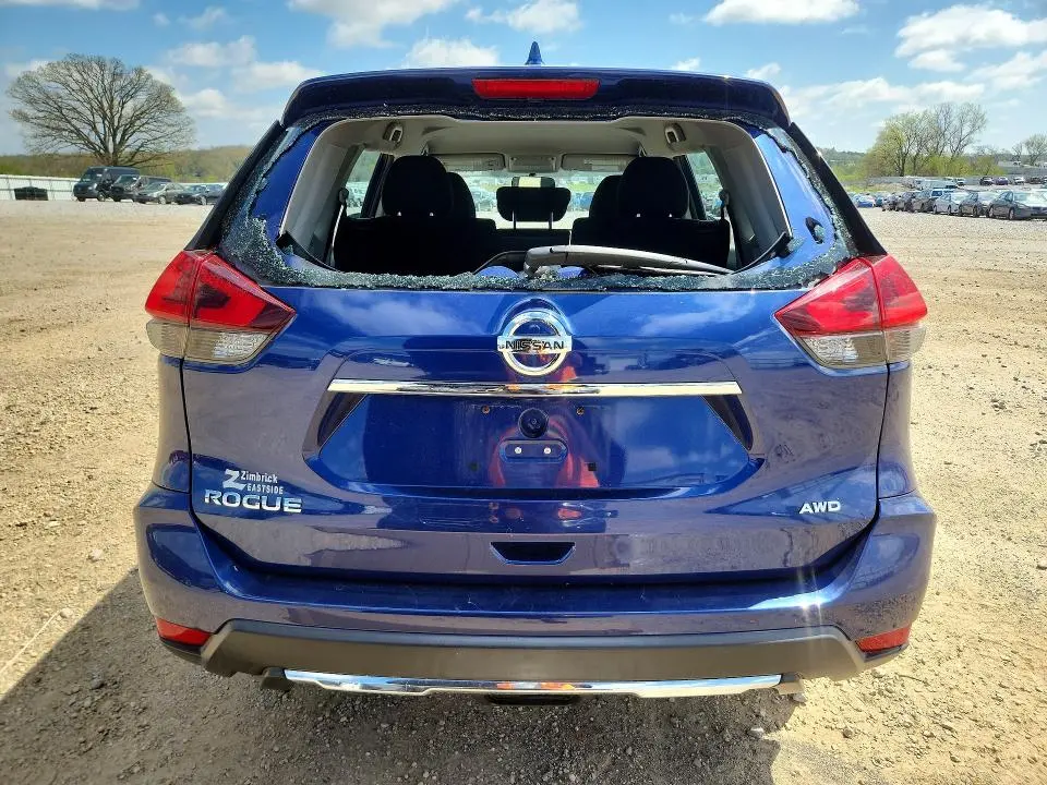 2018 NISSAN ROGUE S  