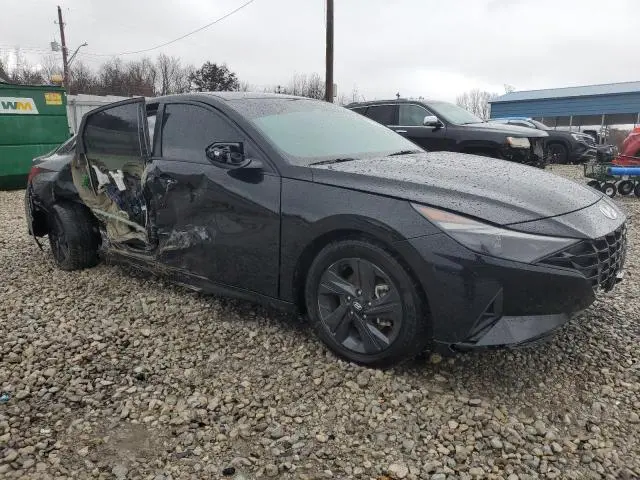 2022 HYUNDAI ELANTRA SEL