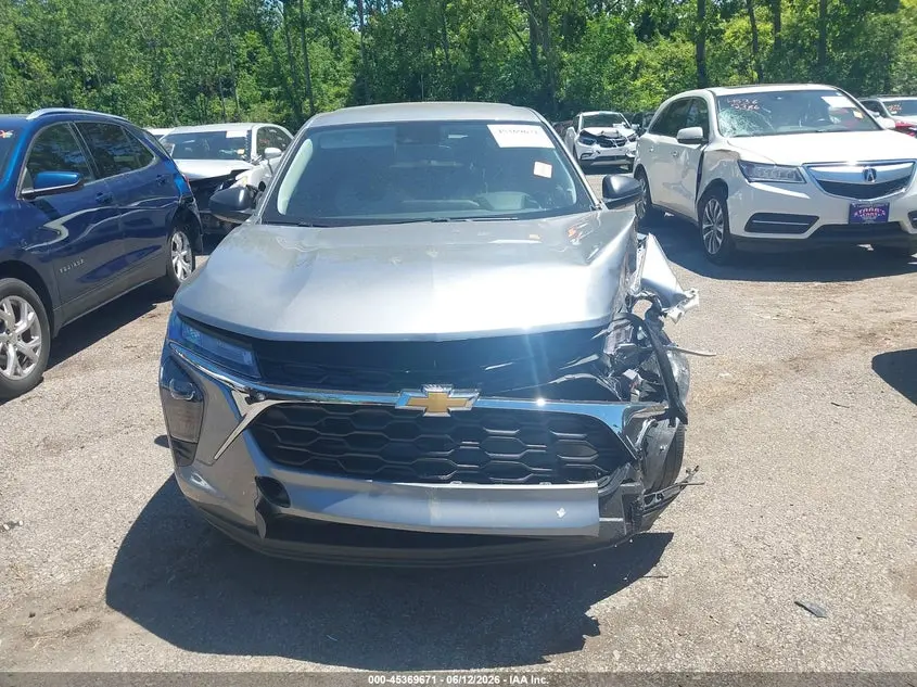 2025 CHEVROLET TRAX FWD LS