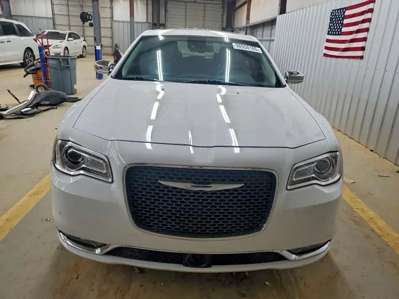 2017 CHRYSLER 300C   