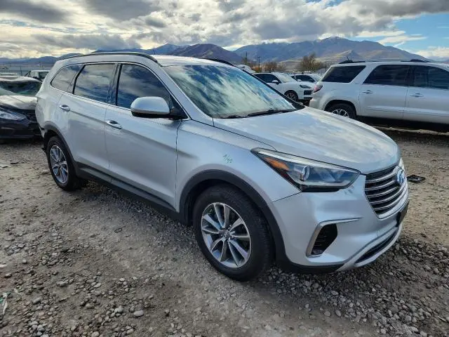2017 HYUNDAI SANTA FE SE  