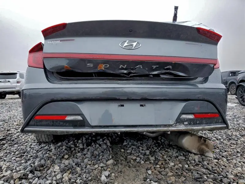 2022 HYUNDAI SONATA SE  