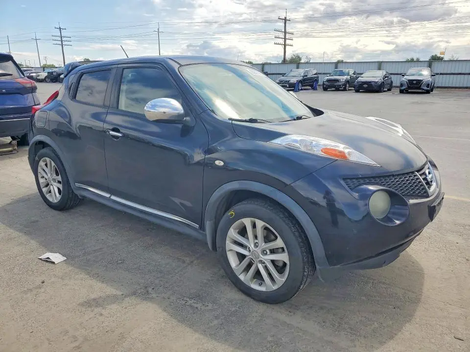 2012 NISSAN JUKE S  