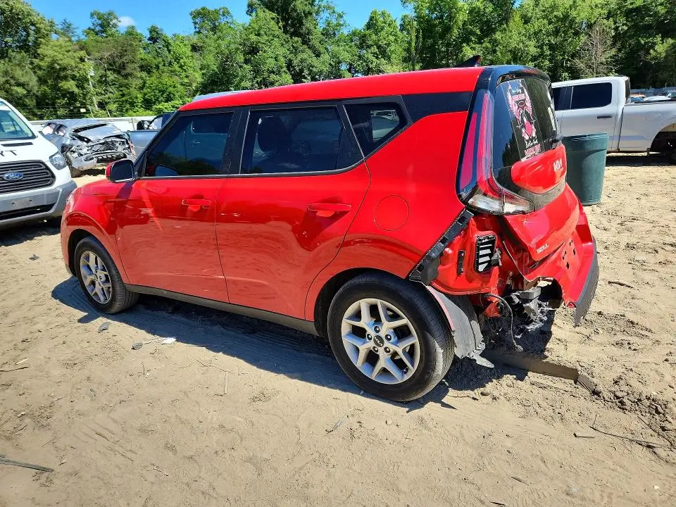 2025 KIA SOUL LX  