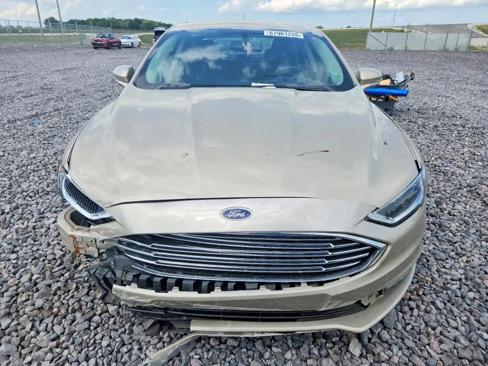 2017 FORD FUSION SE  