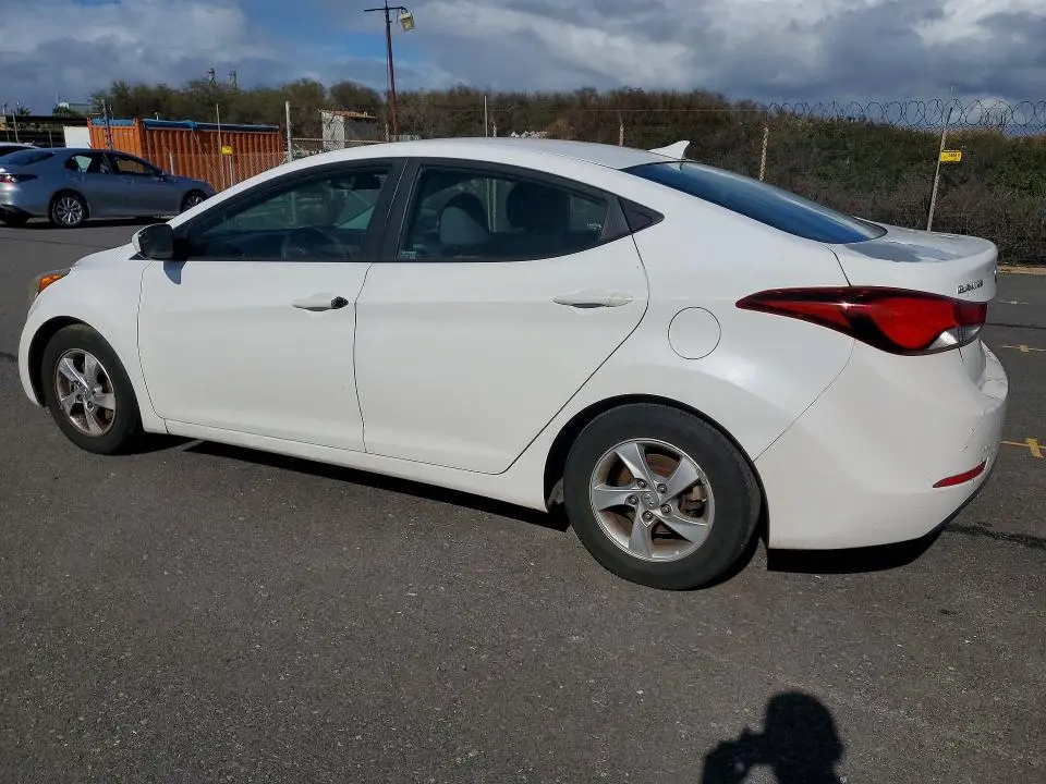 2014 HYUNDAI ELANTRA SE  