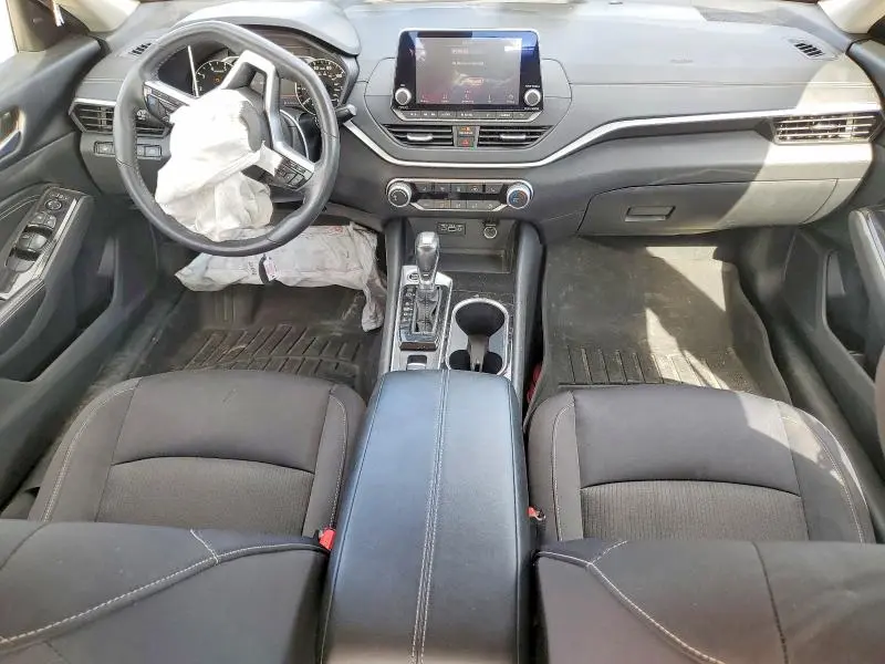 2022 NISSAN ALTIMA SV  