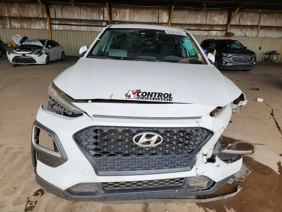 2019 HYUNDAI KONA SE  